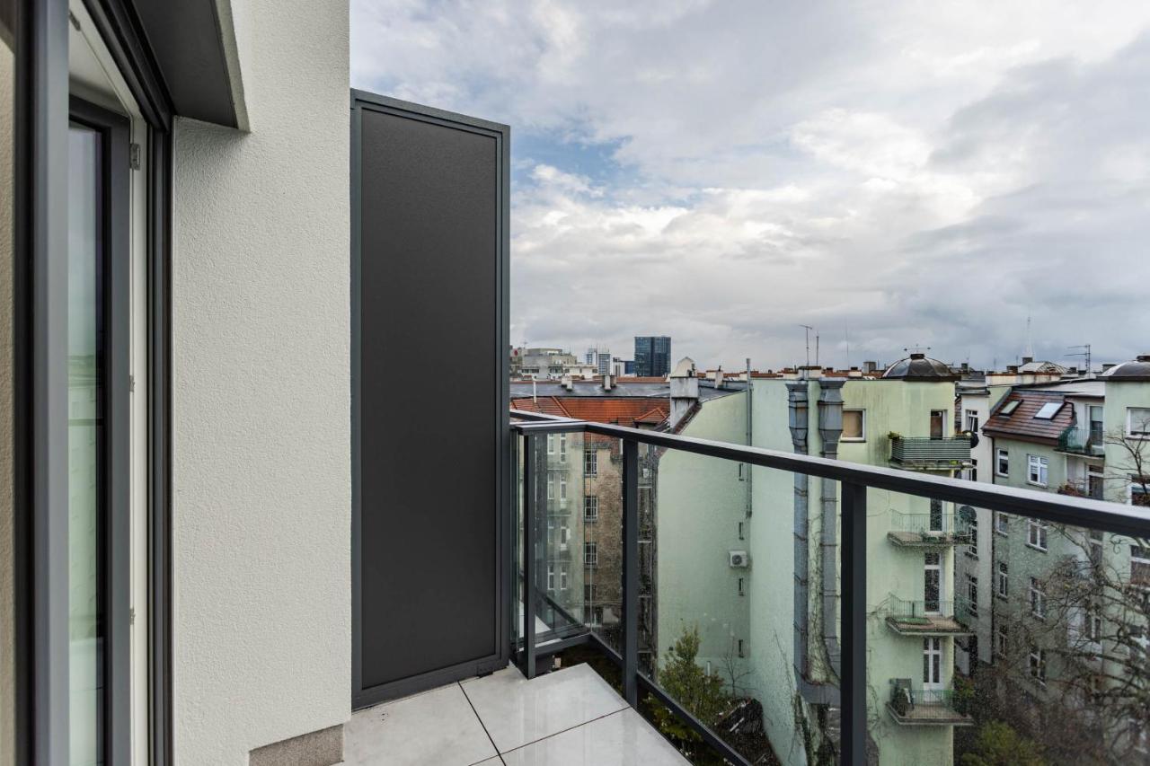 Klimatyzowany Apartament Very Berry Z Parkingiem W Poznaniu By Noclegi Renters Exterior foto