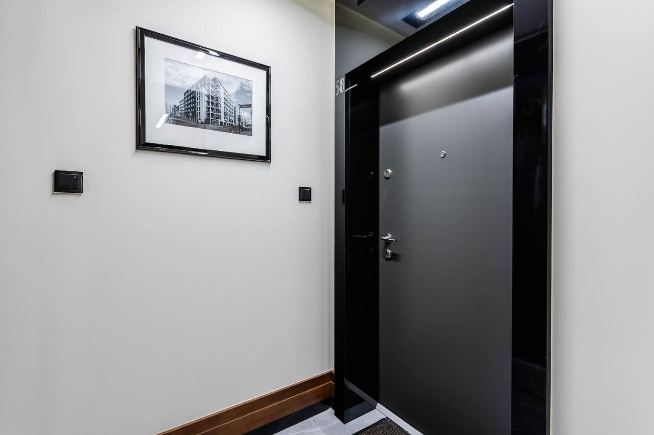 Klimatyzowany Apartament Very Berry Z Parkingiem W Poznaniu By Noclegi Renters Exterior foto